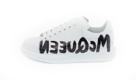 MCQ Grft White-Black